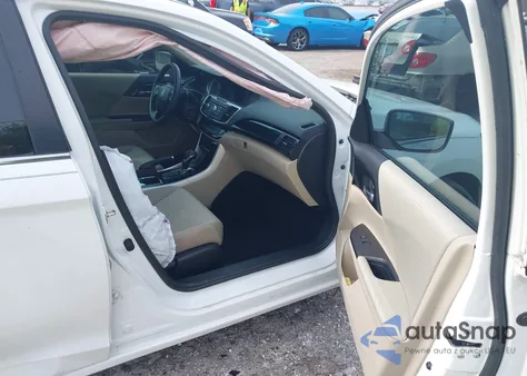 2016 Honda Accord Lx z USA, uszkodzony, nr VIN 1HGCR2F33GA246448